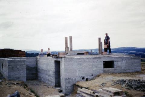 1962f